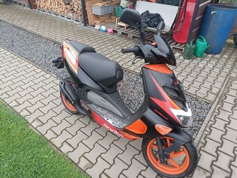 Aprilia SR 50 - 2