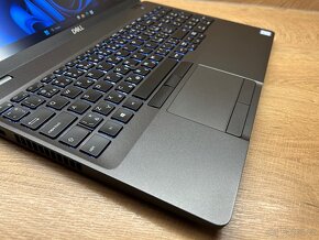 Dell latitude 5500, i5, 8GB, 512 SSD, W11, Podsvícený - 2