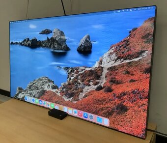 LG (55lv35a) 55", 1920x1080 (FHD) LCD Monitor - 2