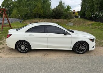 Mercedes-Benz CLA 250 4Matic 7G-DCT AMG Line - 2