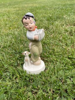 Krásná porcelánová soška Royal Dux - 2