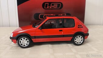 Model Peugeot 205 GTI 1:18 Otto mobile ( EC330 ) - 2