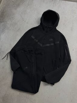 Souprava Nike Tech Fleece - 2