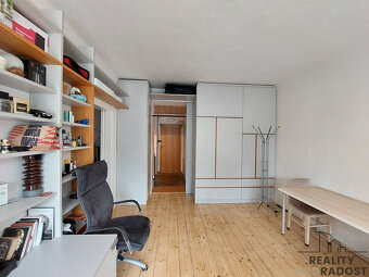 Pronájem bytu 2+KK, 47m2 + balkon 3m2, Praha 3, Biskupcova u - 2