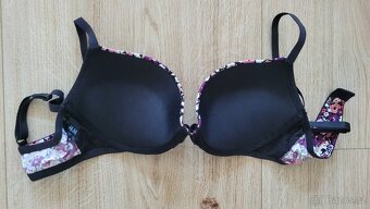 Podprsenka H&M vel. 75B - 2