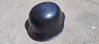 Německá helma M42 vel 66 - 2
