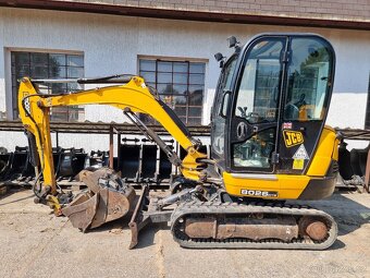 JCB 8026 - pěkný stav, hydraulická svahovka, nové pásy - 2