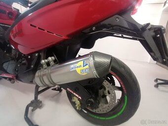 Gilera GP800 - 2