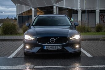 Volvo V60 B4 Core (2022) / AJ NA SPLÁTKY / PROTIÚČET / - 2