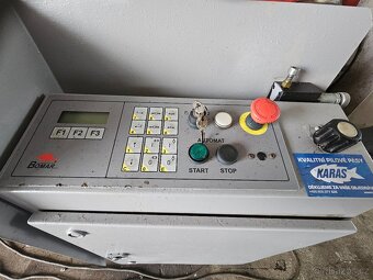 BOMAR AUTOMATICKÁ PÁSOVÁ PILA NA KOV 610.440 GANC - 2