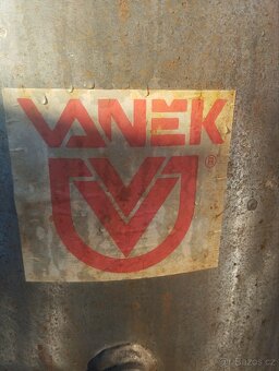 Tlaková nádoba celozinkovaná 380 l - 2