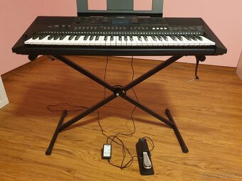 Keyboard YAMAHA PSR E463 - 2