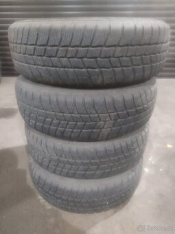 Zimní pneu Barum 185/65/15 88T vč. ráfků - 2