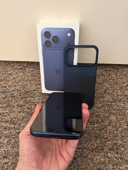 Apple iPhone 17 Pro Max 512gb Deep Blue. iStyle CZ. - 2