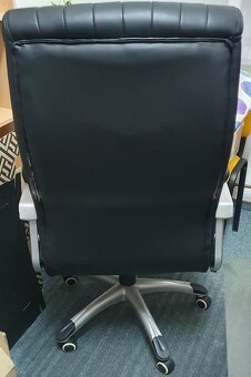 Kancelářská židle - otočné křeslo - 2