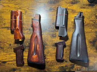 AK74 kompletní sada pažbení - 2