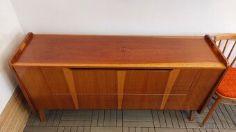 Lakovaný nábytek - 2