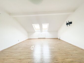 Pronájem cihlového bytu 1+1, 40 m², Znojmo, ul. Jiráskova - 2