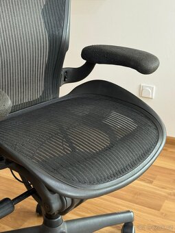 Kancelářská židle Herman Miller - 2
