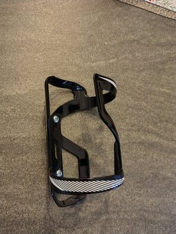 Prodám NOVÝ košík na láhev Specialized Zee Cage II - 2