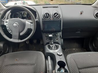 Nissan Qashqai - 2