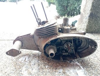 Motor ČZ 175/502 - 2