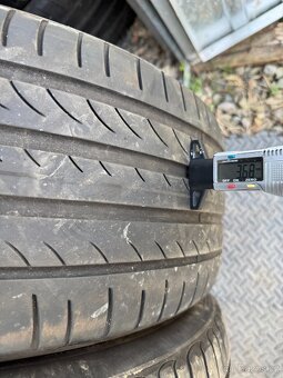 235/45/19 - Pirelli letní sada pneu - 2