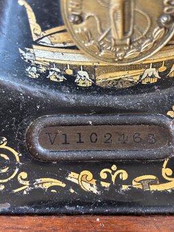 Šicí stroj Singer - 2