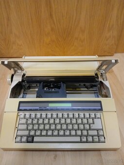 Elektrický psací stroj - 2