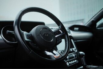 FORD MUSTANG 5.0 BLACK - 2