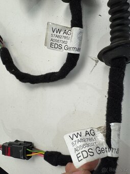 Elektrická vzpěra kufru Škoda Karoq levá + pravá - 2