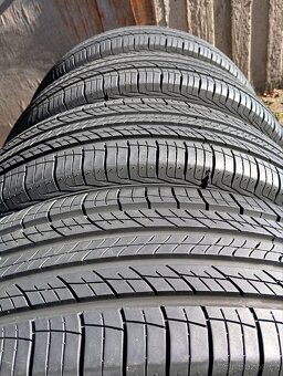 LETNÍ PNEU HANKOOK DYNAPRO HP2 225/75/16 104H - 2