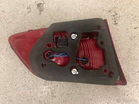 Pravá zadní lampa- vnitřní VW Passat B7 3AA combi 3AF945094K - 2