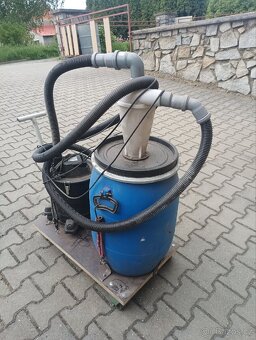 Cyklonový vysavač - 2