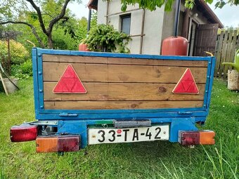 Přívěsný vozík za auto - 2