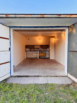 Garáž 20 m² s elektřinou + pozemek 10 m², Třinec – Borek, bl - 2