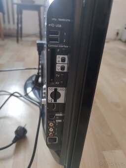 Panasonic Viera TX-P42G20E - 2