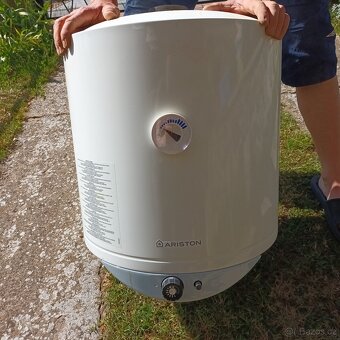 Bojler Ariston plynový 50 l - 2