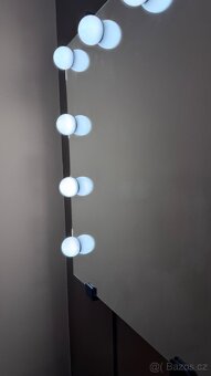 Zrcadla - 2