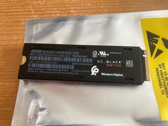WD BLACK SN750 NVMe 500GB SSD chladič zánovní 100% - 2