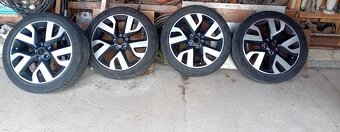 ALU kola 18" 5 x 114,3 pneu Michelin - 2