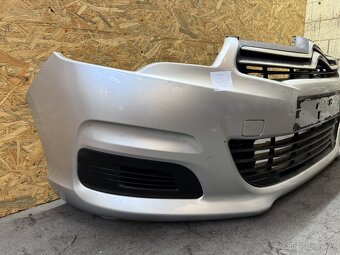 Predni naraznik s maskou Citroen C4 2011 - 2