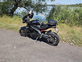 Triumph Speed Triple 1050 - 2