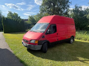 Ford transit 2,5 - 2