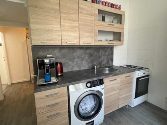 Pronájem bytu 2+1, 60m2 s lodžií - 2