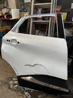 Zadní dveře renault captur i s lištami - 2