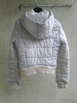 Dívčí prošívaná zimní bunda s kapucí, vel. S - 2