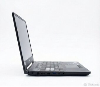 ASUS TUF GAMING A15 – 8jádro Ryzen 7, 16GB RAM, 144Hz - 2