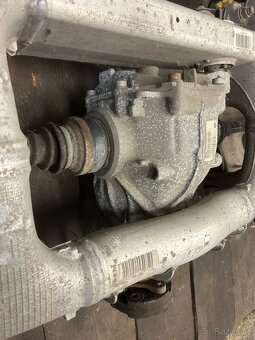 Zadni napravnice bmw f11 - 2