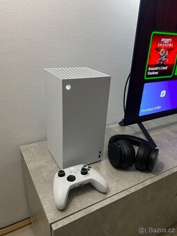 Xbox Series X + Xbox 7.1 Headset - 2